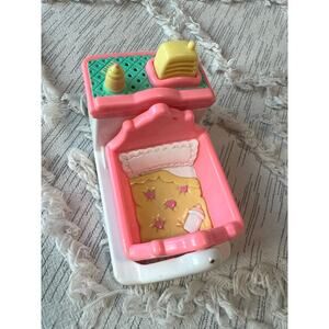 Fisher-Price Vintage Loving Family Talking Crib Pink White 1999 Works